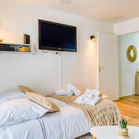 Cocon Parisien Avec Balcon & Parking Prive Paris