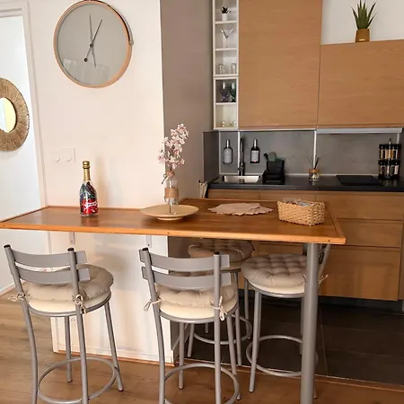 Cocon Parisien Avec Balcon & Parking Prive Apartman