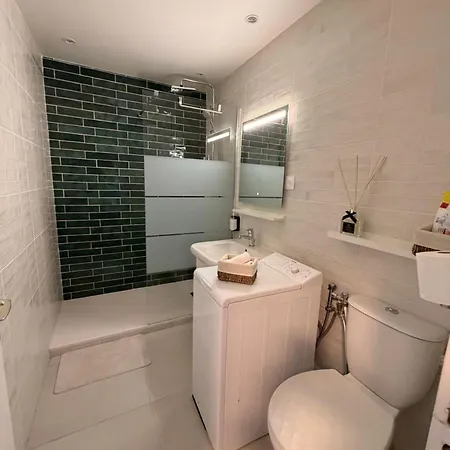 Apartmán Cocon Parisien Avec Balcon & Parking Prive