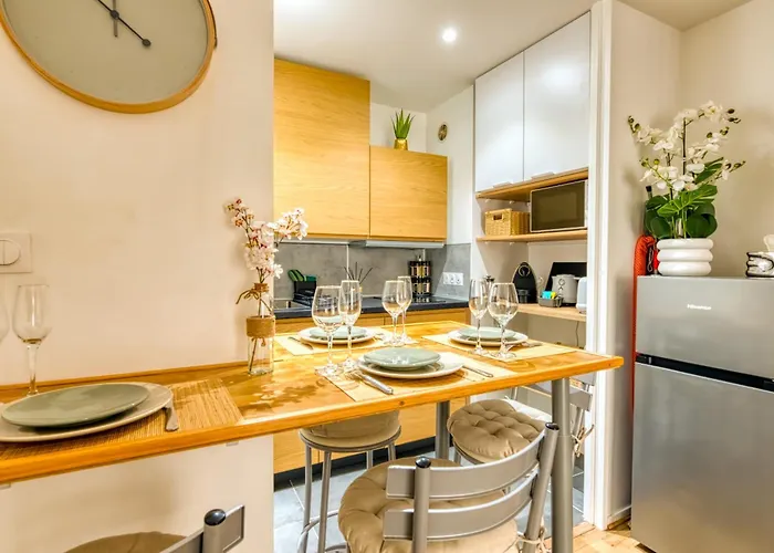 Cocon Parisien Avec Balcon & Parking Prive Paris
